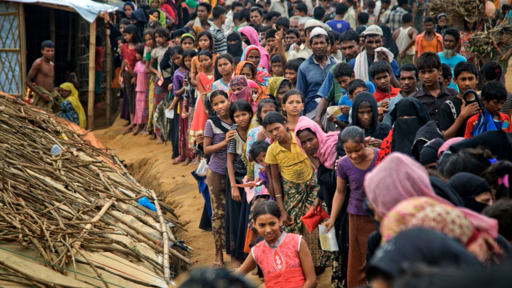 রোহিঙ্গাদের জন্য কমছে বিদেশি সহায়তা, একবেলার খাবারে বরাদ্দ ১৬ টাকা