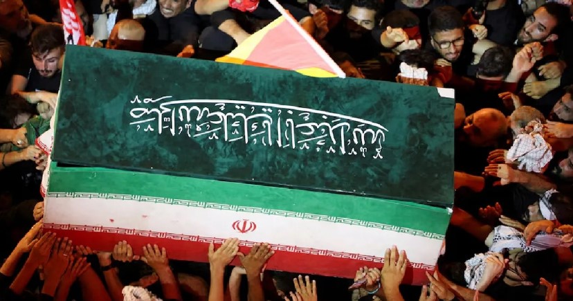 মাশহাদে চিরনিদ্রায় শায়িত আয়াতুল্লাহ খামেনি