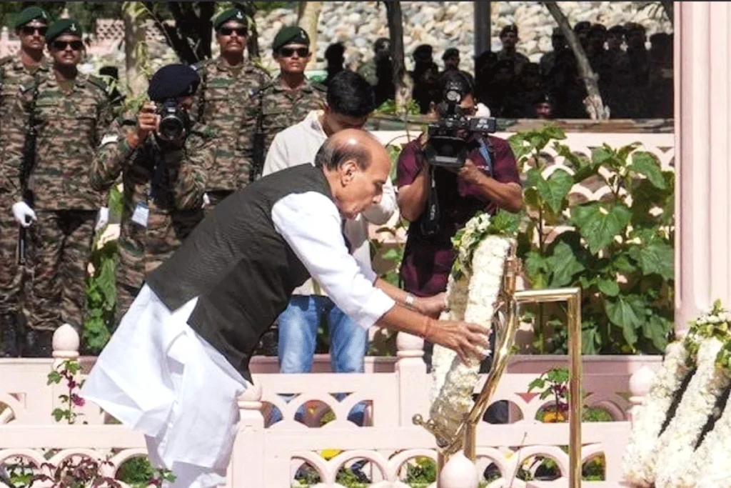 পাকিস্তান দুঃসাহস দেখালে, জবাব হবে কল্পনাতীত: রাজনাথ সিং
