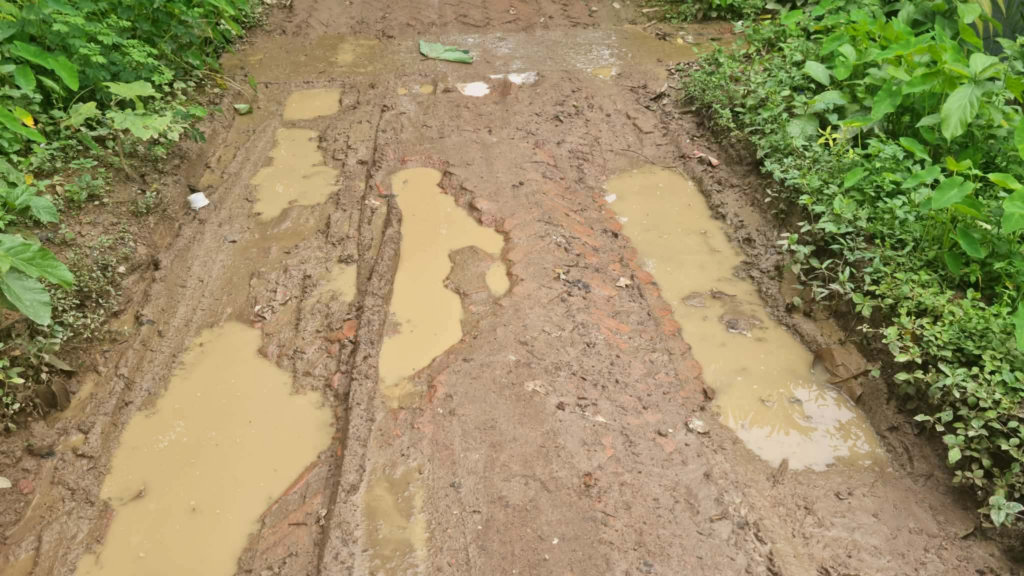 জুলাই শহীদ মজিদের নামে সড়কের প্রতিশ্রুতি এখনো কাগজে-কলমে, দুর্ভোগে হাজারো মানুষ
