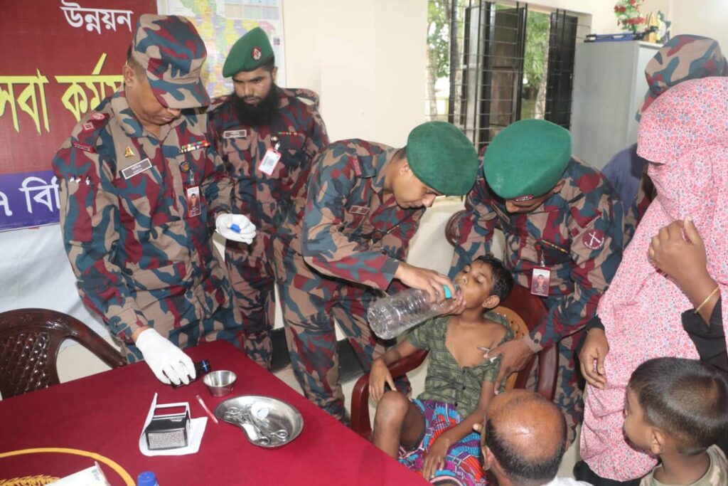 বন্যাদুর্গত মানুষের পাশে মারিশ্যা জোন, ১৫০ পরিবারের মাঝে খাবার ও ২৫০ জনকে চিকিৎসাসেবা
