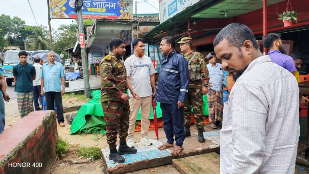 রাজস্থলীতে জলাবদ্ধতা নিরসনে সেনাবাহিনীর জরুরি উদ্যোগ, স্বস্তি ফিরছে জনমনে