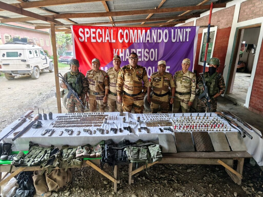 মণিপুরে অস্ত্র ও বিস্ফোরক উদ্ধার, নিষিদ্ধ সশস্ত্র সংগঠনের সদস্য গ্রেপ্তার