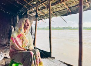 টানা বৃষ্টিতে বিপর্যস্ত কক্সবাজার, খোলা হয়েছে ৬৪০ আশ্রয়কেন্দ্র