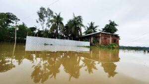 কক্সবাজারে বন্যার পানি কমলেও দুর্ভোগের শেষ নেই
