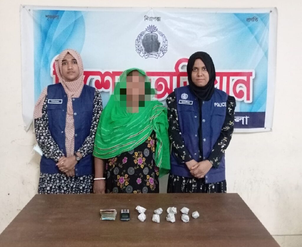 বান্দরবান শহরে ৫০ গ্রাম গাঁজাসহ নারী মাদক কারবারি গ্রেপ্তার