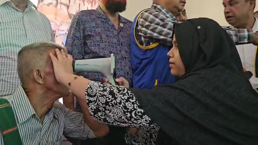 বান্দরবানে বিনামূল্যে চক্ষু চিকিৎসা ক্যাম্প, তিন হাজার রোগীর চোখ পরীক্ষা; অপারেশনের ব্যবস্থা
