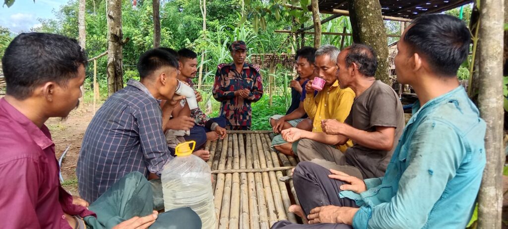 সীমান্তে পুশইন ও অবৈধ অনুপ্রবেশ রোধে মুগলিপাড়ায় বিজিবির মতবিনিময় সভা