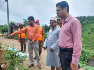 টানা বৃষ্টিতে রাঙামাটিতে পাহাড়ধসের শঙ্কা, ঝুঁকিপূর্ণ বাসিন্দাদের নিরাপদ আশ্রয়ে যেতে মাইকিং