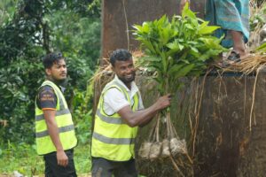 খাগড়াছড়িতে আস-সুন্নাহ ফাউন্ডেশনের ২ লাখ বৃক্ষরোপণ কর্মসূচি, শিক্ষার্থীদের মাঝে চারা বিতরণ