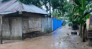 রাঙামাটিতে পানি কমতে শুরু করলেও খাদ্য সংকট তীব্র, ফারুয়ায় এখনো পৌঁছায়নি সরকারি ত্রাণ
