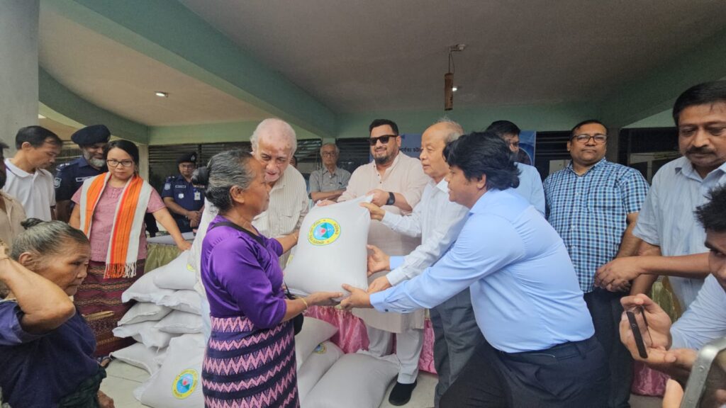 বন্যাদুর্গতদের পুনর্বাসনের আশ্বাস, ক্ষুদ্রঋণের কিস্তি এক মাস স্থগিত: পার্বত্য প্রতিমন্ত্রী