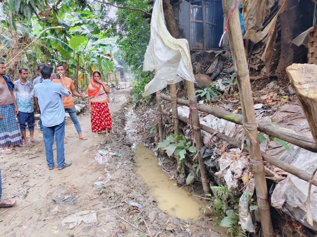লামায় পাহাড় কাটা বন্ধের দাবিতে থানায় অভিযোগ, তদন্তের আশ্বাস পুলিশের