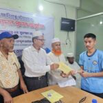 বন্যায় ক্ষতিগ্রস্ত স্টাফদের পাশে হিলভিউ হাসপাতাল, আর্থিক অনুদান প্রদান