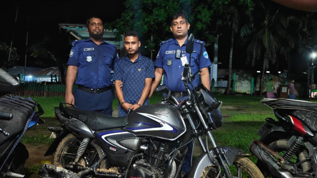 রাঙামাটি থেকে চুরি হওয়া সরকারি মোটরসাইকেল লংগদু থেকে উদ্ধার, গ্রেপ্তার ২