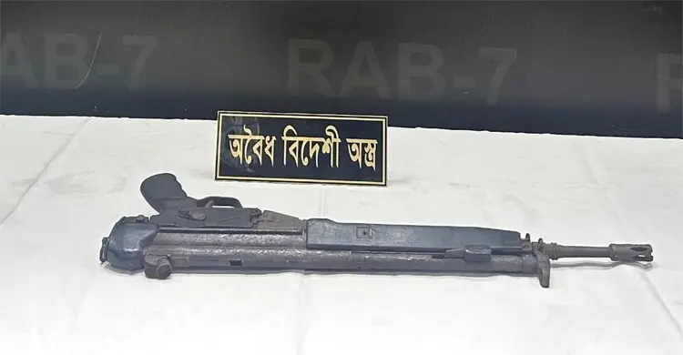 চট্টগ্রামের ‘আন্ডারওয়ার্ল্ডে’ অস্ত্রের যোগান দিচ্ছে পাহাড়ি সশস্ত্র গোষ্ঠী?