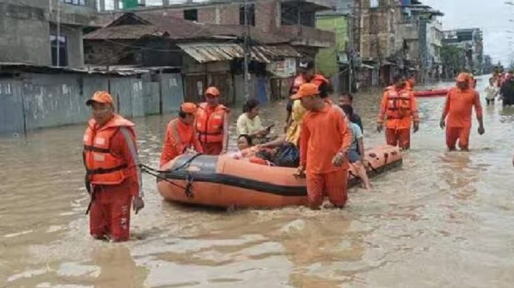 ভারতের ত্রিপুরায় বন্যায় গৃহহীন ১১ হাজার মানুষ, ক্ষতিগ্রস্ত ৪ হাজার ঘরবাড়ি
