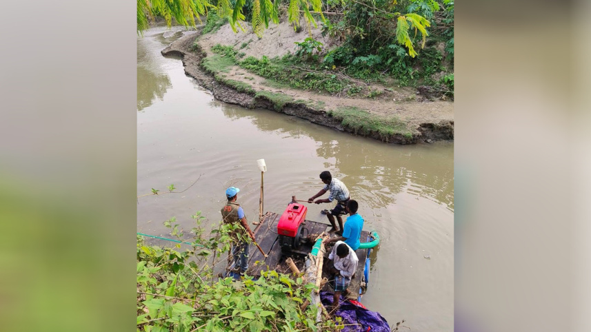 অভিযানেও থামছে না রামগড়-সীতাকুণ্ড সংরক্ষিত বনে বালু লুট