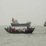 বঙ্গোপসাগরে ট্রলারডুবি: কুতুবদিয়ার ৪ জেলের মরদেহ উদ্ধার, নিখোঁজ ১