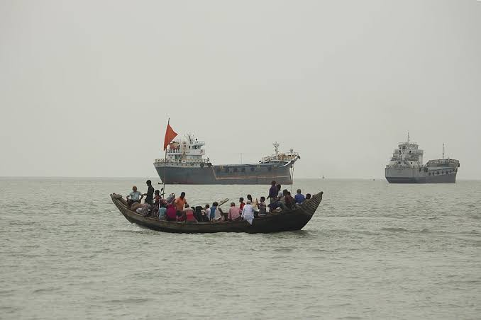 বঙ্গোপসাগরে ট্রলারডুবে কুতুবদিয়ার ৫ জেলে নিখোঁজ