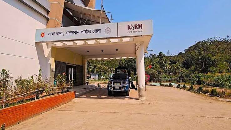লামায় মোটরসাইকেল দুর্ঘটনায় যুবক নিহত, আহত ২