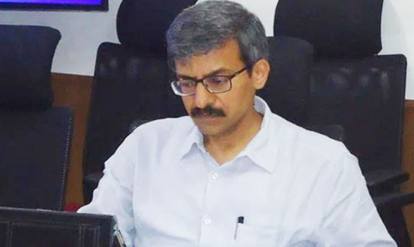 বিক্ষোভের মুখে ভারতের শিক্ষা সচিবকে সরাল মোদি সরকার