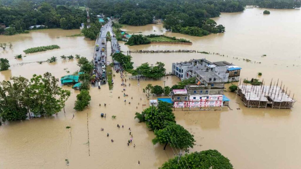 পার্বত্য চট্টগ্রামে বন্যা পরিস্থিতির উন্নতির আশা, উত্তর-পূর্বে শঙ্কা