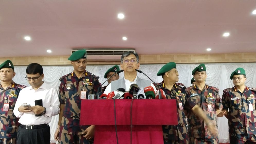 মোজাফফরের বিচার সেনা আইনে হবে: স্বরাষ্ট্রমন্ত্রী
