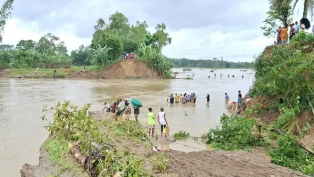 তিস্তা-সোমেশ্বরীতে সতর্কতা, রংপুরে নতুন করে বন্যার আশঙ্কা