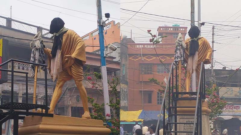 মহাত্মা গান্ধীর মূর্তির মুখে কালো কাপড়, উত্তপ্ত পশ্চিমবঙ্গ