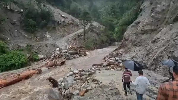 ভারতের অরুণাচলে আকস্মিক বন্যায় ভেসে গেলো ৭ সেনা সদস্য