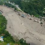কাদা থেকে একের পর এক বেরিয়ে আসছে লাশ, মৃত্যু ছাড়াল ৩৯০