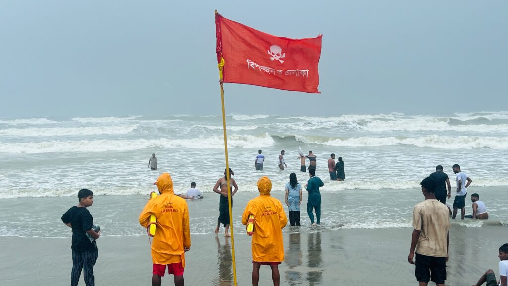 সাগরে ডুবে বাড়ছে মৃত্যু ঝুঁকি, আবহাওয়ার আগাম তথ্য জানলে কমতে পারে প্রাণহানি