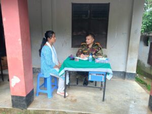 মাটিরাঙ্গায় সেনাবাহিনীর মেডিকেল ক্যাম্প, চিকিৎসাসেবা ও শিক্ষা উপকরণ বিতরণ