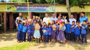 মাটিরাঙ্গার পাহাড়ি জনপদে সেনাবাহিনীর সেতুবন্ধন, নির্মিত হলো ২ বাঁশের সাঁকো