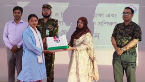 মাটিরাঙ্গায় গর্ভবতী নারী ও শিশুর স্বাস্থ্য সুরক্ষায় সেনাবাহিনীর প্রশিক্ষণ শেষ, সনদ বিতরণ