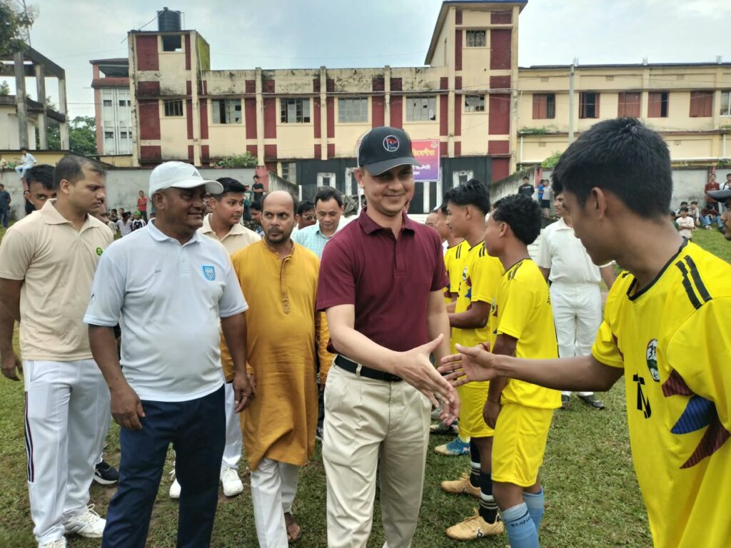 মাটিরাঙ্গায় সেনাবাহিনীর উদ্যোগে শুরু ‘সম্প্রীতি কাপ’ ফুটবল, প্রথম ম্যাচ শেষ হল সমতায়