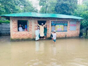 টেকনাফে টানা বৃষ্টিতে প্লাবিত নিম্নাঞ্চল, পানিতে তলিয়ে গেছে মসজিদ-মাদ্রাসা