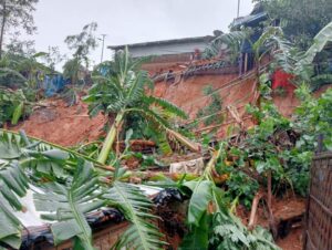 উখিয়ার রোহিঙ্গা ক্যাম্পে পাহাড়ধসে শিশুর মৃত্যু