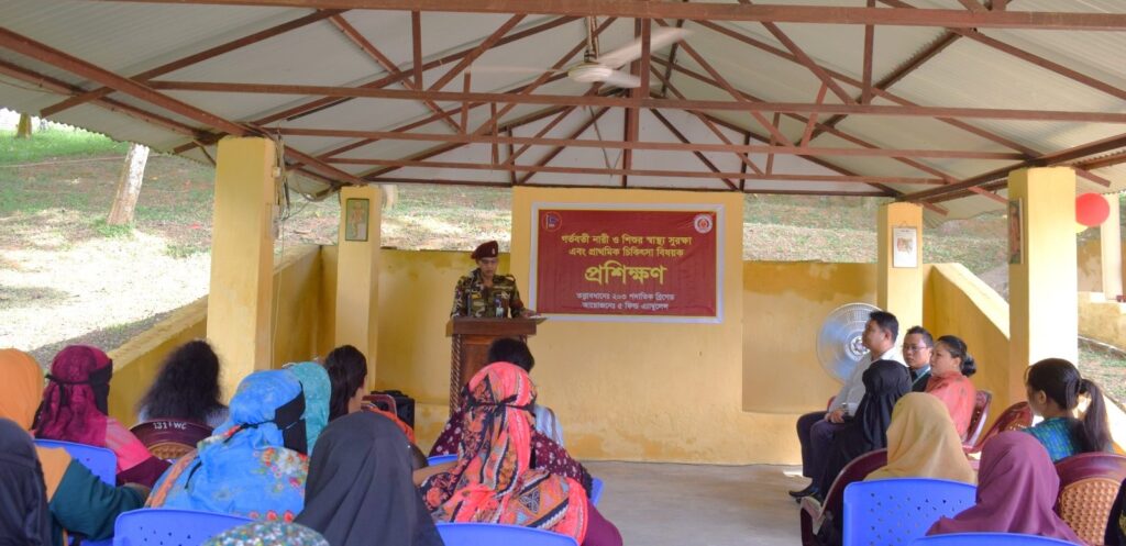 পাহাড়ে মা ও শিশুর স্বাস্থ্য সুরক্ষায় সেনাবাহিনীর ব্যতিক্রমী উদ্যোগ, ২ সপ্তাহের বিশেষ প্রশিক্ষণ শুরু