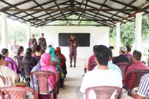 ৩ লাখ ২০ হাজার টাকার সহায়তা নিয়ে প্রান্তিক মানুষের পাশে বিজিবির রাজনগর ব্যাটালিয়ন