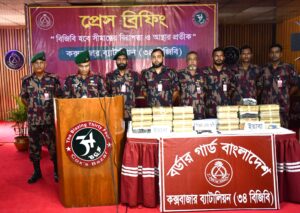 ঘুমধুম সীমান্তে বিজিবির অভিযান: আড়াই লাখ ইয়াবা, বিদেশি পিস্তল ও গুলি উদ্ধার