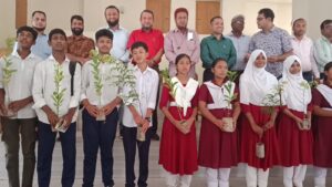 বিশ্ব হাতি দিবসে কাপ্তাইয়ে র্যালি ও আলোচনা সভা, গাছের চারা বিতরণ