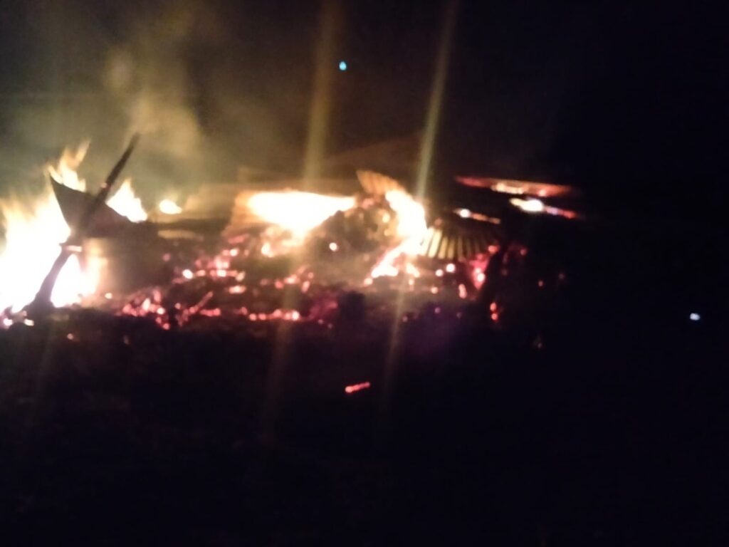 রামগড়ের দুর্গম গরুকাটায় কৃষকের গোয়ালঘরে ইউপিডিএফের আগুন, পুড়ল গরু-হাঁস-মুরগি