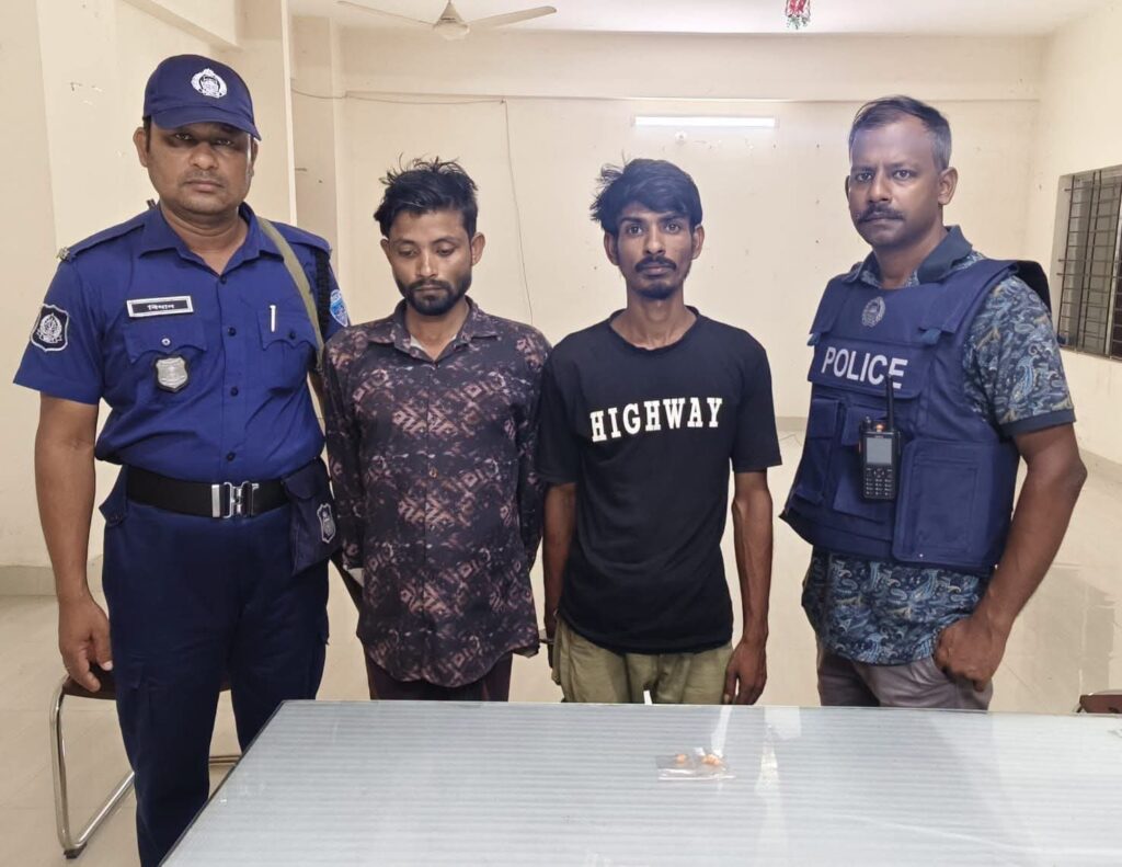 বাঘাইছড়িতে ২০ পিস ইয়াবাসহ দুইজন আটক