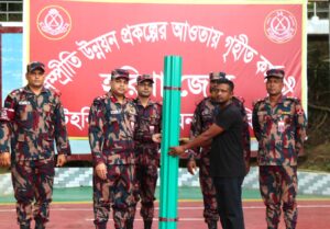 বরকলে হরিণা জোনের উদ্যোগে শিক্ষা প্রতিষ্ঠান ও ১৪ অসহায় পরিবারকে মানবিক সহায়তা