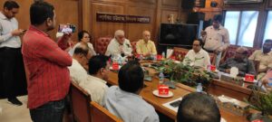 কর্মকর্তা-কর্মচারীদের সঙ্গে পার্বত্য চট্টগ্রাম বিষয়ক মন্ত্রণালয়ের নতুন মন্ত্রীর মতবিনিময়