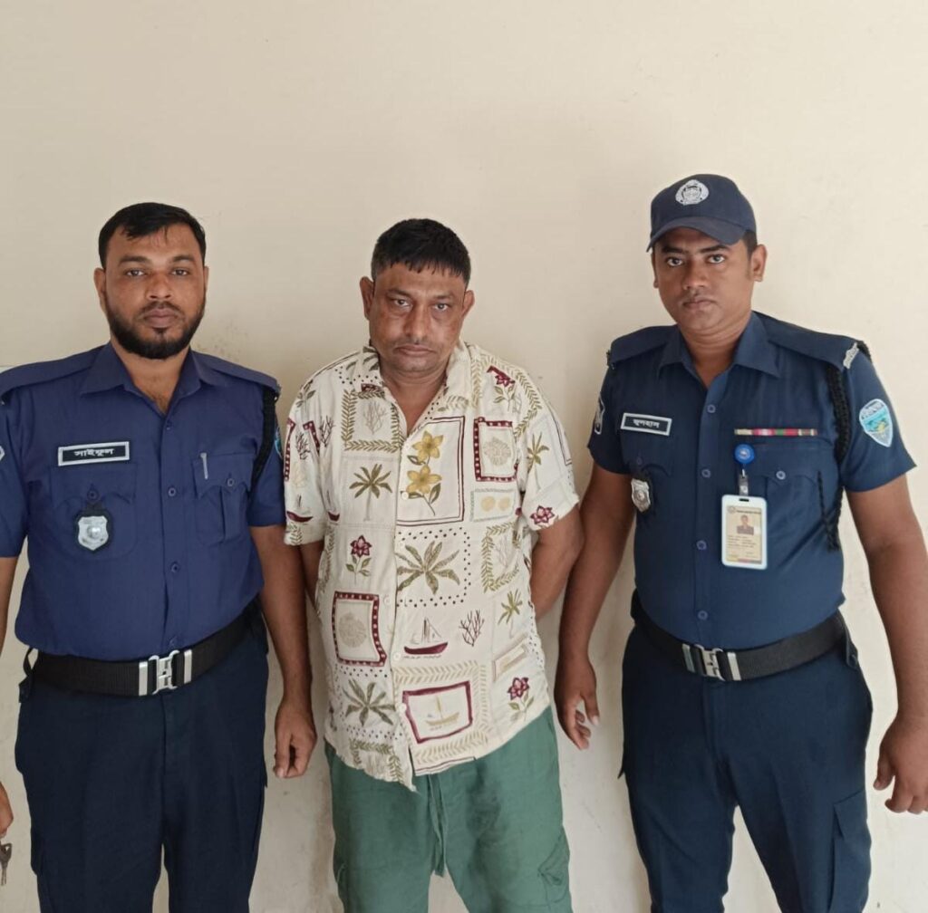 বান্দরবানে ১১ মামলার আসামি ৩৪৫ ইয়াবাসহ গ্রেপ্তার