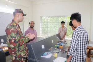 দুর্গম পাহাড়ের বেকার যুবকদের দক্ষ করে তুলছে সেনাবাহিনীর দীঘিনালায় জোন, কারিগরি প্রশিক্ষণ শুরু