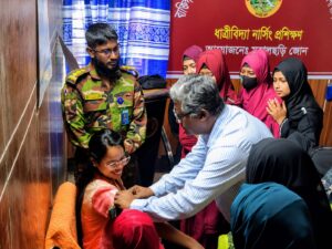 মহালছড়িতে সেনাবাহিনীর উদ্যোগে ধাত্রীবিদ্যা নার্সিং প্রশিক্ষণের উদ্বোধন